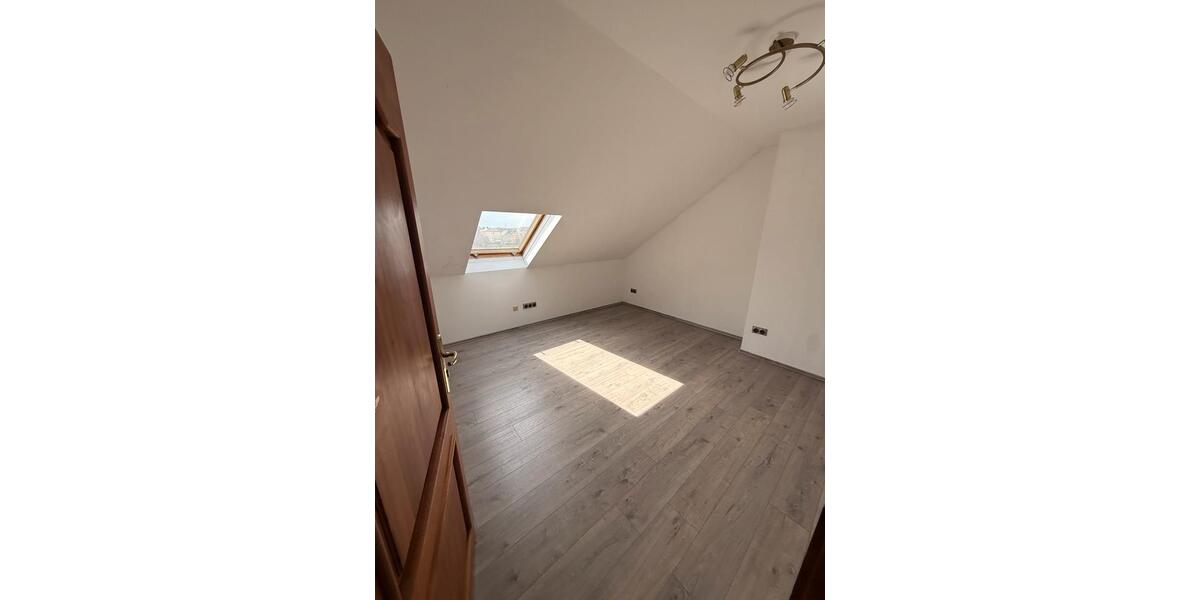 Dachgeschoßwohnung Bochum Werne - 2 Zimmer, 75 m&sup2;, 780&euro; | Angebot:26408151