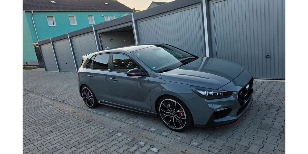 Hyundai i30 80.440 km 21.999 &euro; Dinslaken 46537