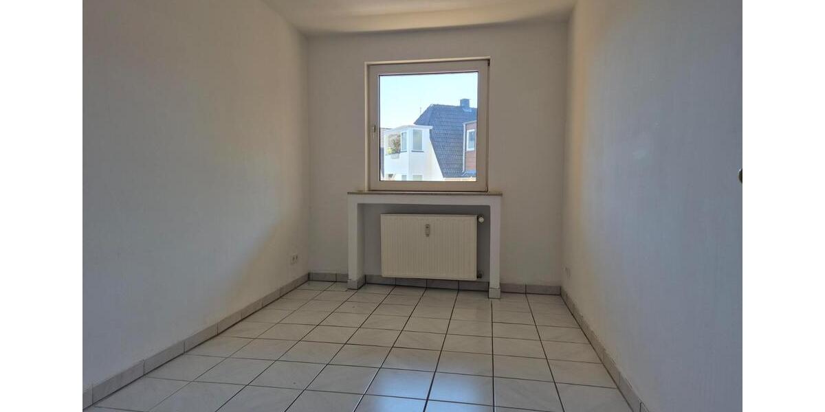Dachgeschoßwohnung Bochum Günnigfeld - 3 Zimmer, 68 m&sup2;, 480&euro; | Angebot:26444038