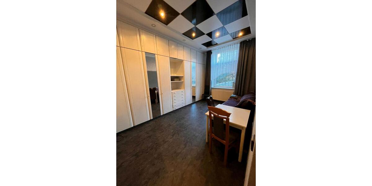 Etagenwohnung Duisburg Hamborn - 4 Zimmer, 103 m&sup2;, 145.000&euro; | Angebot:25396807