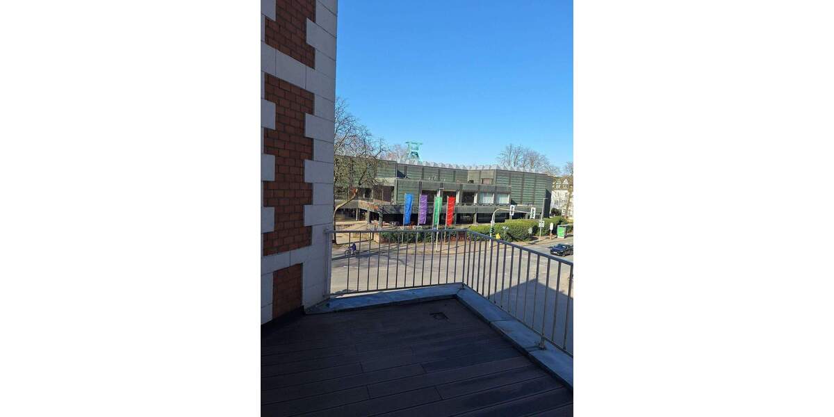 Etagenwohnung Bochum Ehrenfeld - 4 Zimmer, 166 m&sup2;, 1.530&euro; | Angebot:25601024