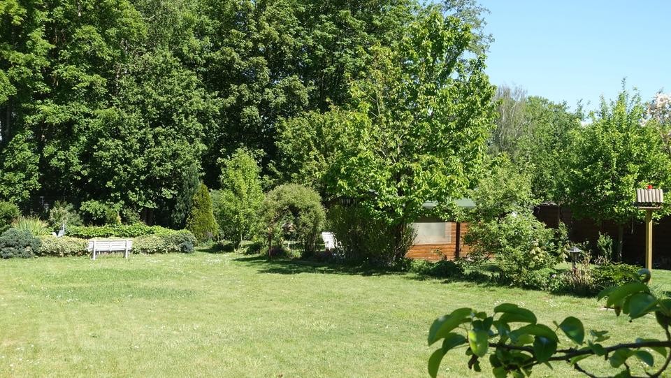 Freundliche renovierte Erdgeschosswohnung 2.5 zimmer