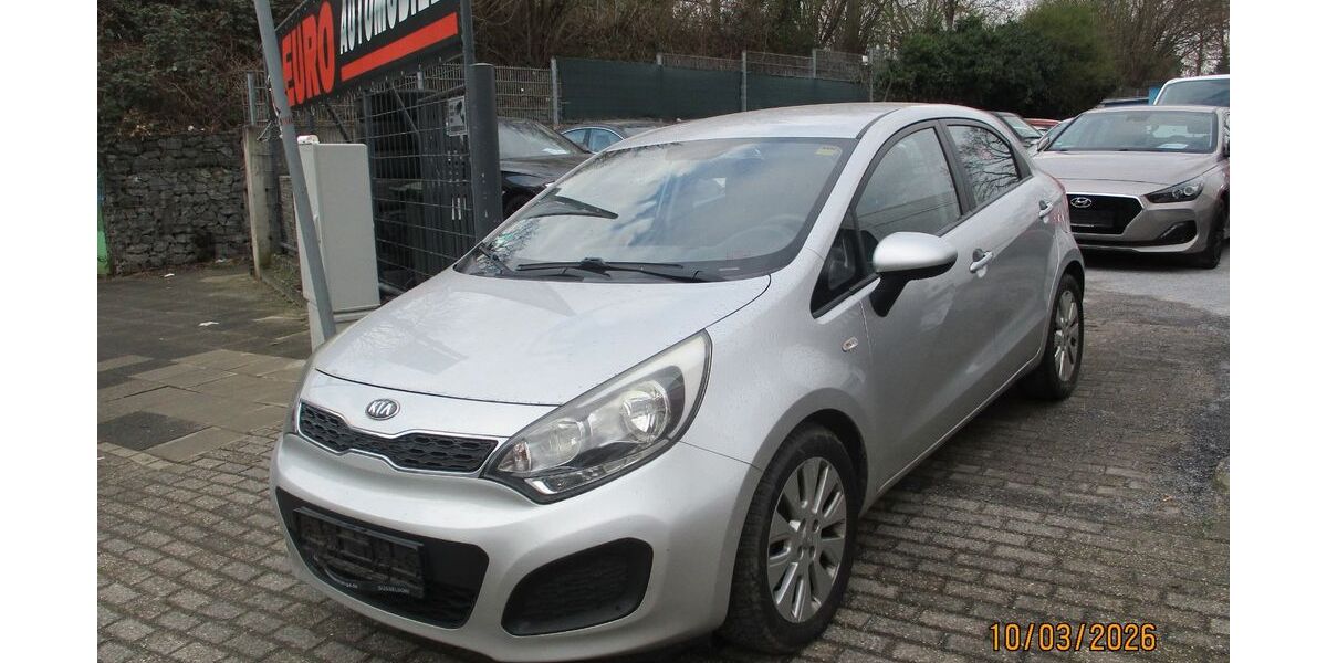 Kia Rio 75.000 km 5.999 &euro; Oberhausen 46149