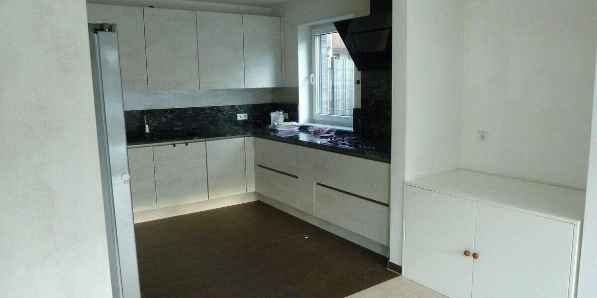 *Eine Oase zum Wohlfühlen* - Großzügige Doppelhaushälfte mit Terrasse, Garten und Garage in HER-Baukau 5 zimmer