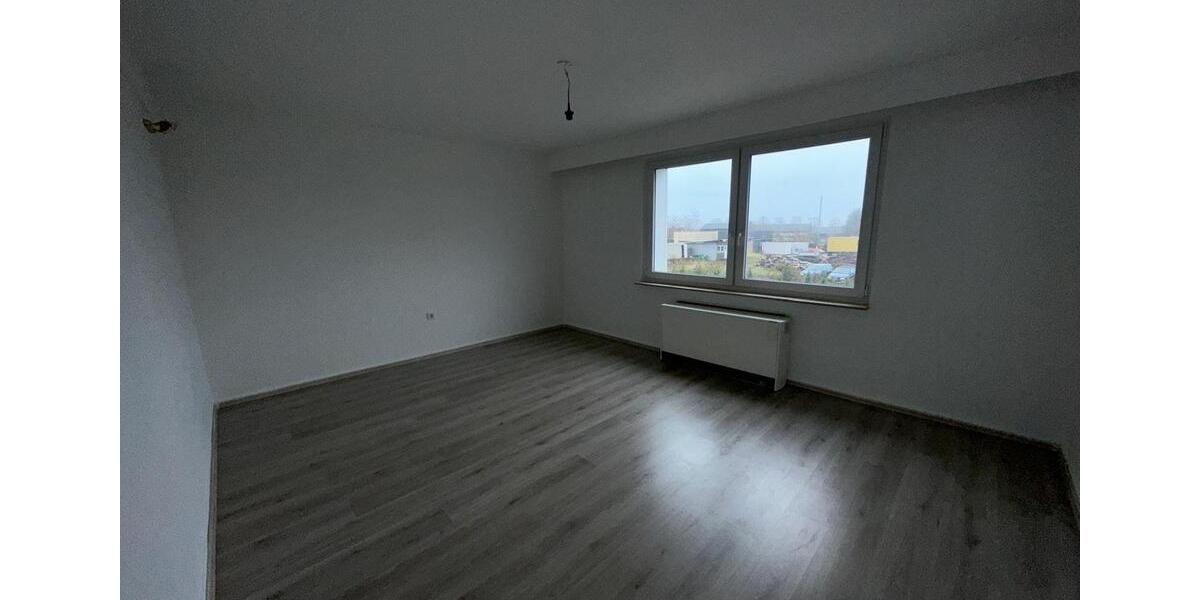 Helle 3-Zimmer-Wohnung mit ca. 98 m² – großzügiger Wohnbereich, Küche inkl. 3 zimmer