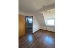 Dachgeschoßwohnung Duisburg Duisburg-Mitte - 2 Zimmer, 31 m&sup2;, 290&euro; | Angebot:26237027