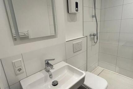 Schöne Altbau-Wohnung, kernsaniert, Einbauküche neu, Essen Südost 1 zimmer