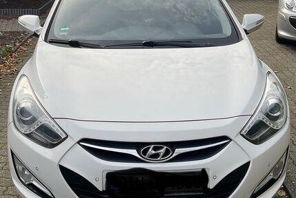 Hyundai i40 215.630 km 4.800 € Duisburg 47167