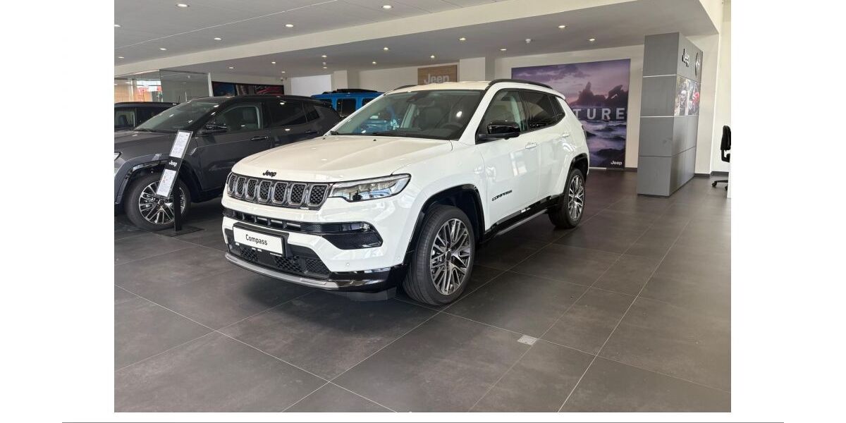Jeep Compass 4.000 km 31.985 € Dortmund 44145