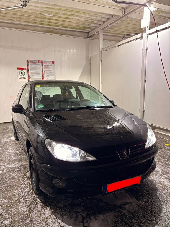 Peugeot 206 195.000 km 900 € Essen 45276
