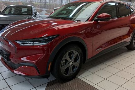 Ford Mustang Mach-E 31.693 km 26.979 € Lünen 44532