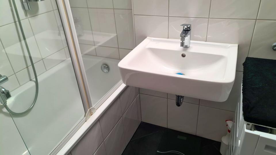 Dachgeschoßwohnung Hattingen - 3 Zimmer, 77 m&sup2;, 159.000&euro; | Angebot:24874243