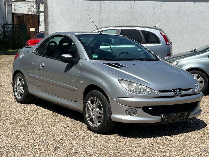 Peugeot 206 187.000 km 890 € Essen 45356