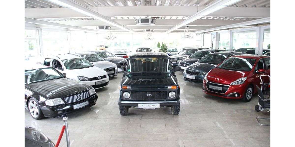 Lada Niva 160.000 km 12.850 € Essen 45356