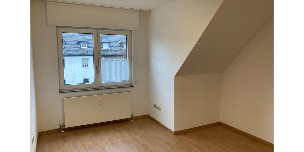 Dachgeschoßwohnung Duisburg Laar - 2 Zimmer, 57 m&sup2;, 600&euro; | Angebot:25238997