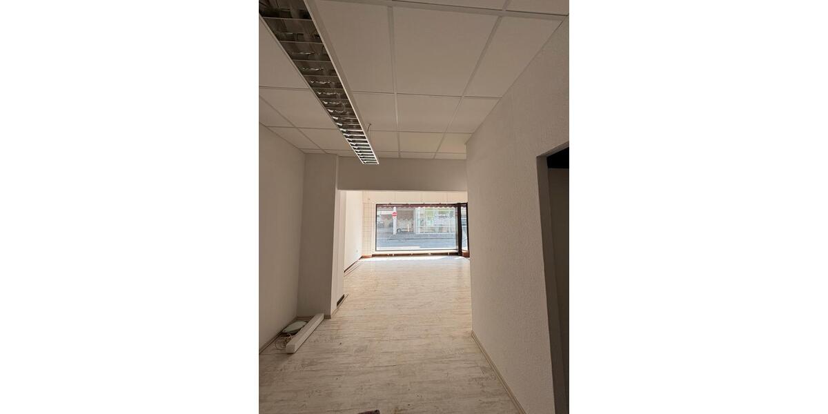 Mehrfamilienhaus mit Ladenlokal zimmer