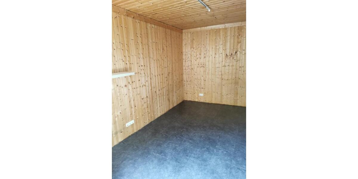 4 Zimmer +1 Durchgangszimmer, ca.108 m2, von priv. zu verm. 4 zimmer