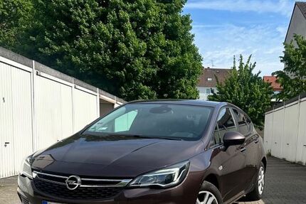 Opel Astra 83.500 km 9.900 &euro; Gelsenkirchen 45891