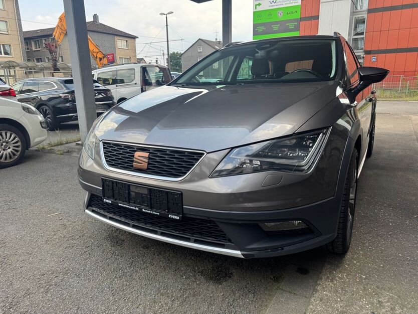 Seat Leon 211.000 km 9.990 € Mülheim/Ruhr 45475