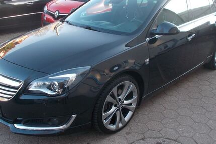 Opel Insignia 211.000 km 7.990 &euro; Bochum 44809