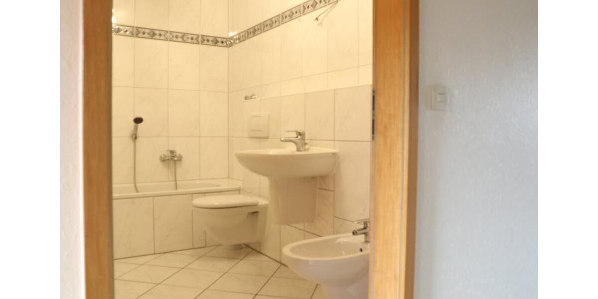 Reihenhaus Essen Stadtbezirk VIII - 6 Zimmer, 160 m&sup2;, 480.000&euro; | Angebot:26423533