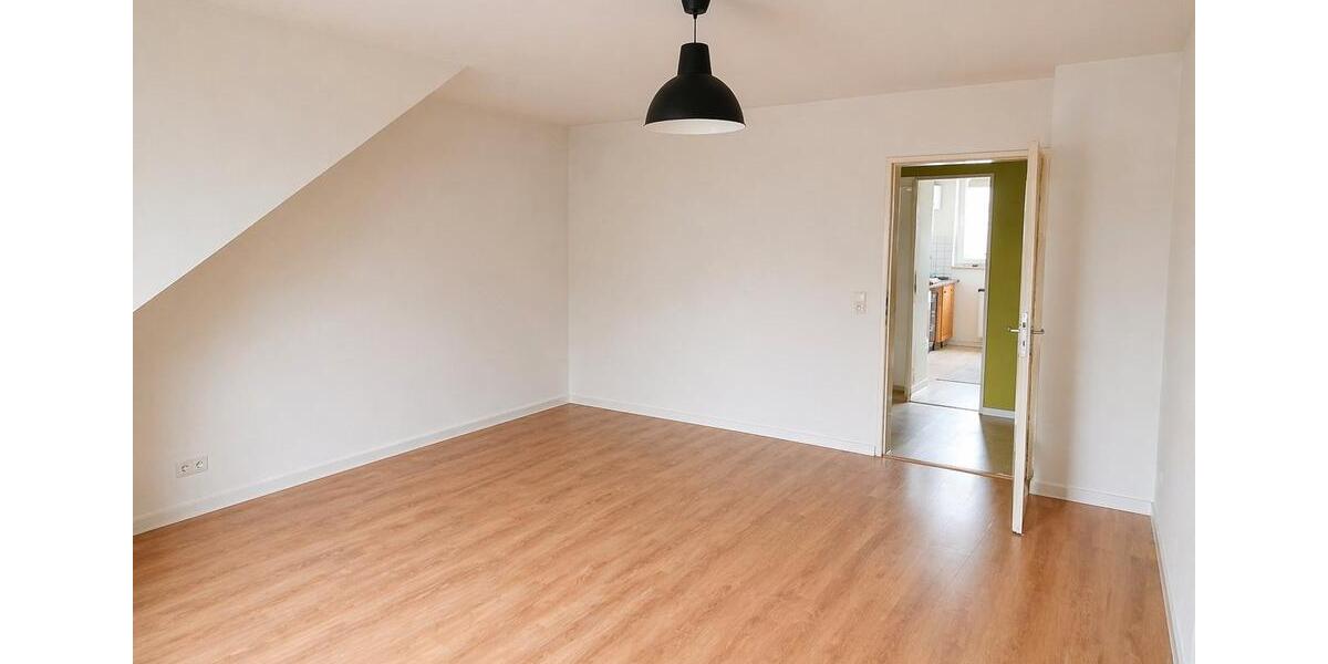 Dachgeschoßwohnung Wuppertal Gemarkung Langerfeld - 2 Zimmer, 65 m&sup2;, 471&euro; | Angebot:26248403