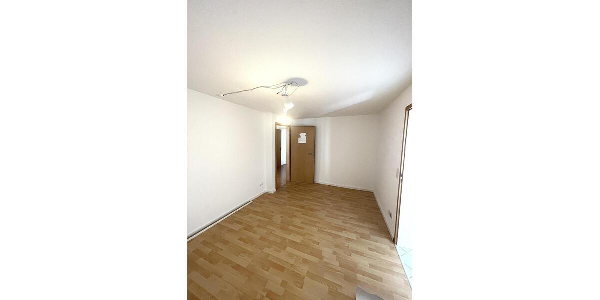 Etagenwohnung Schwelm - 4 Zimmer, 90 m&sup2;, 900&euro; | Angebot:26368658