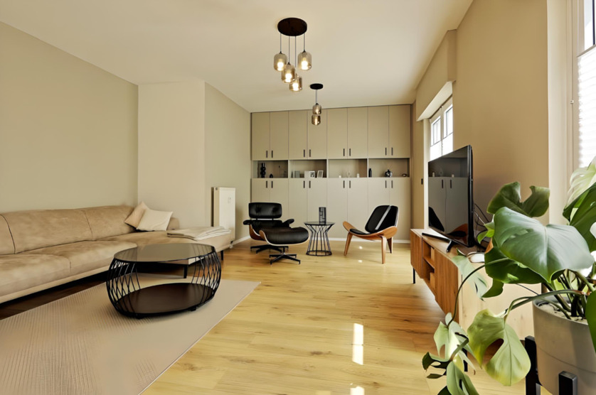 150qm 5Z. Wohnung, neu Küche, 2 Balkon, Parkplätze