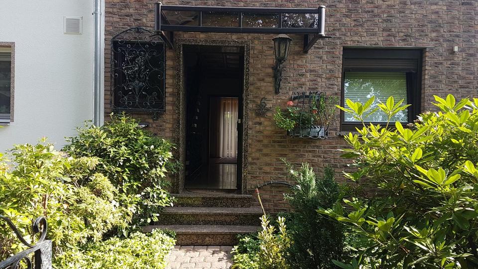 Reihenhaus Duisburg Hochheide - 4 Zimmer, 138 m&sup2;, 395.000&euro; | Angebot:27054474