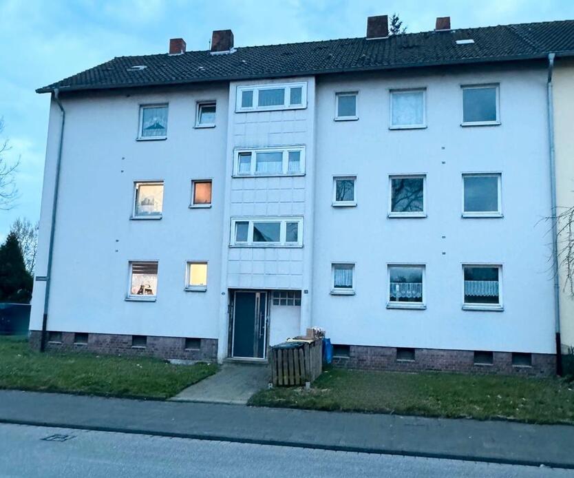Frisch renovierte 3,5-Zimmer-Wohnung mit Balkon und Gartennutzung