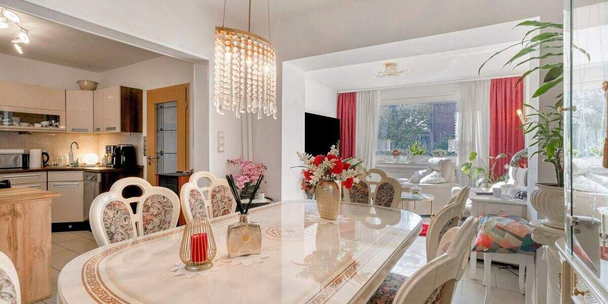 Mehrfamilienhaus, Wohnhaus Oberhausen Buschhausen - 7 Zimmer, 217 m&sup2;, 330.000&euro; | Angebot:25601939