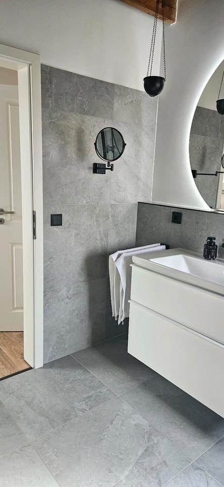 Große und helle Penthouse Wohnung zu verkaufen modernisiert zimmer