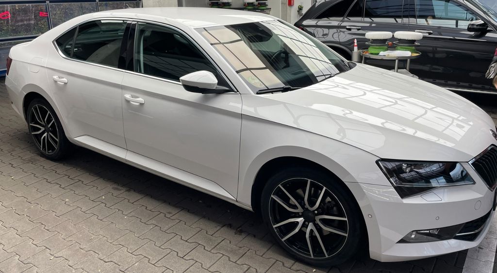 Skoda Superb 46.400 km 16.000 &euro; Dortmund 44369