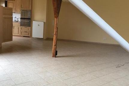 Superschöne 2 Zimmer Dachgeschosswohnung (Miete oder Kauf) 2 zimmer