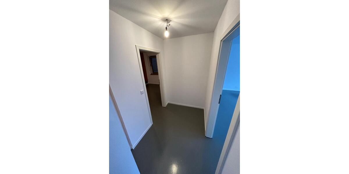 Gewerbefläche im Erdgeschoss – für Büro, Kleingewerbe, Praxis zimmer