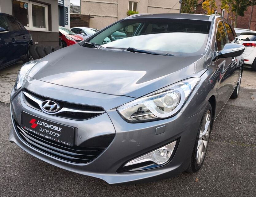 Hyundai i40 178.000 km 7.899 € Gladbeck 45968