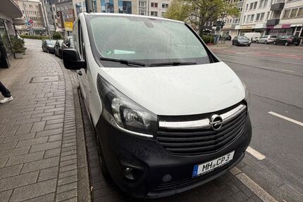 Opel Vivaro 91.000 km 9.800 &euro; Mülheim an der Ruhr 45481