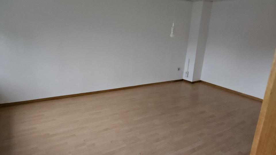 Dachgeschoßwohnung Dortmund Hombruch - 3 Zimmer, 65 m&sup2;, 680&euro; | Angebot:25439704