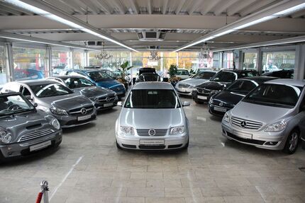 VW Bora 115.000 km 2.990 € Essen 45356