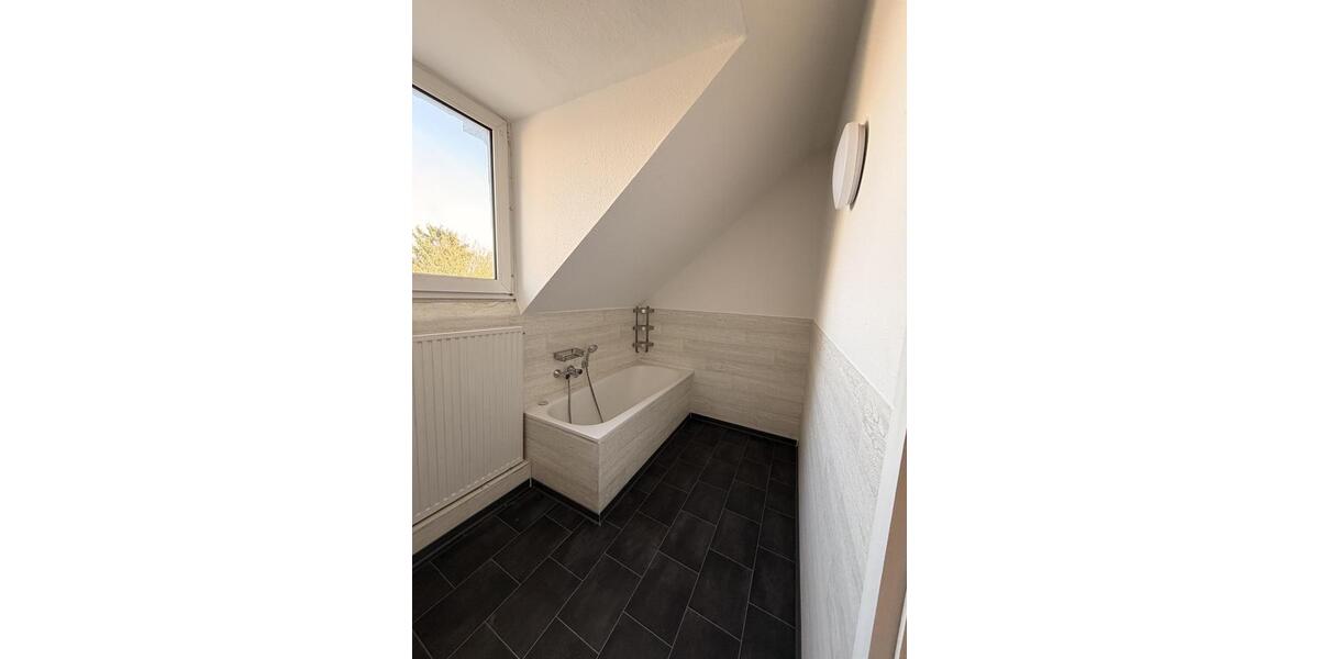 Dachgeschoßwohnung Recklinghausen König Ludwig - 4 Zimmer, 93 m&sup2;, 760&euro; | Angebot:26270304