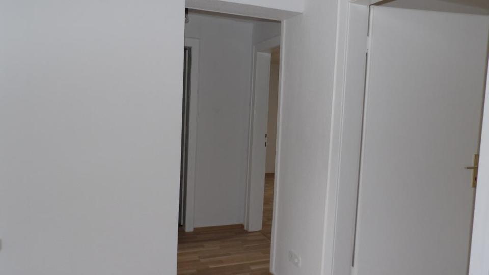 4 Zimmer - schnuckelig aufgeteilt ? Bitte sehr ! :-) Frei ab sofort, provisionsfrei ! zimmer