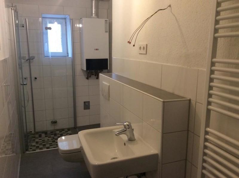 Komplett renoviert mit Dusche und in Altstadtnähe ! 2 zimmer