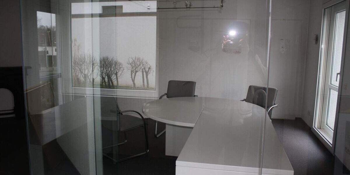 RESERVIERT! Büroräume in Herne-Sodingen mit Stellplätzen und Garage, eigenem Eingang 3 zimmer