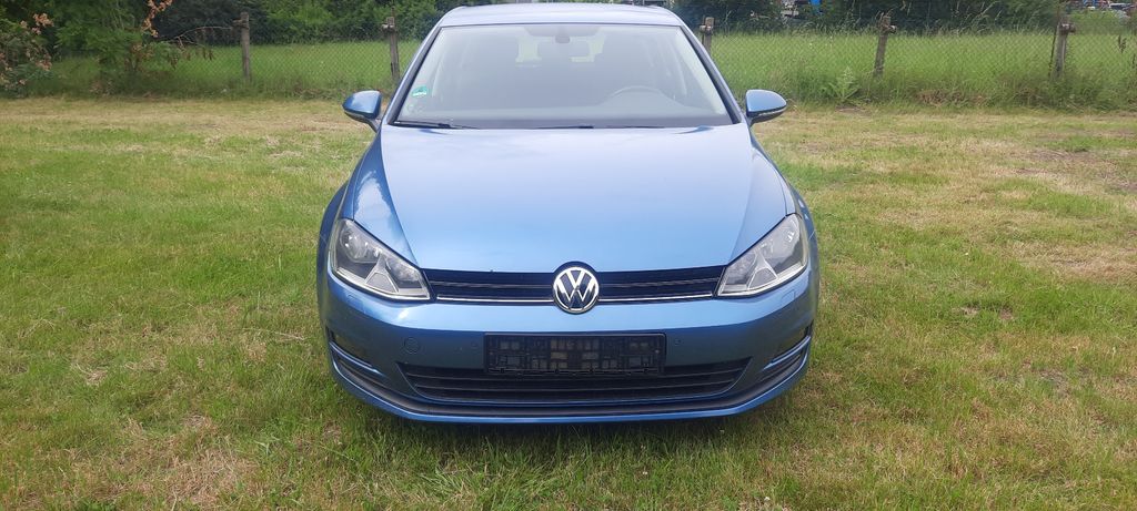 VW Golf 124.200 km 7.600 &euro; Dorsten 46282