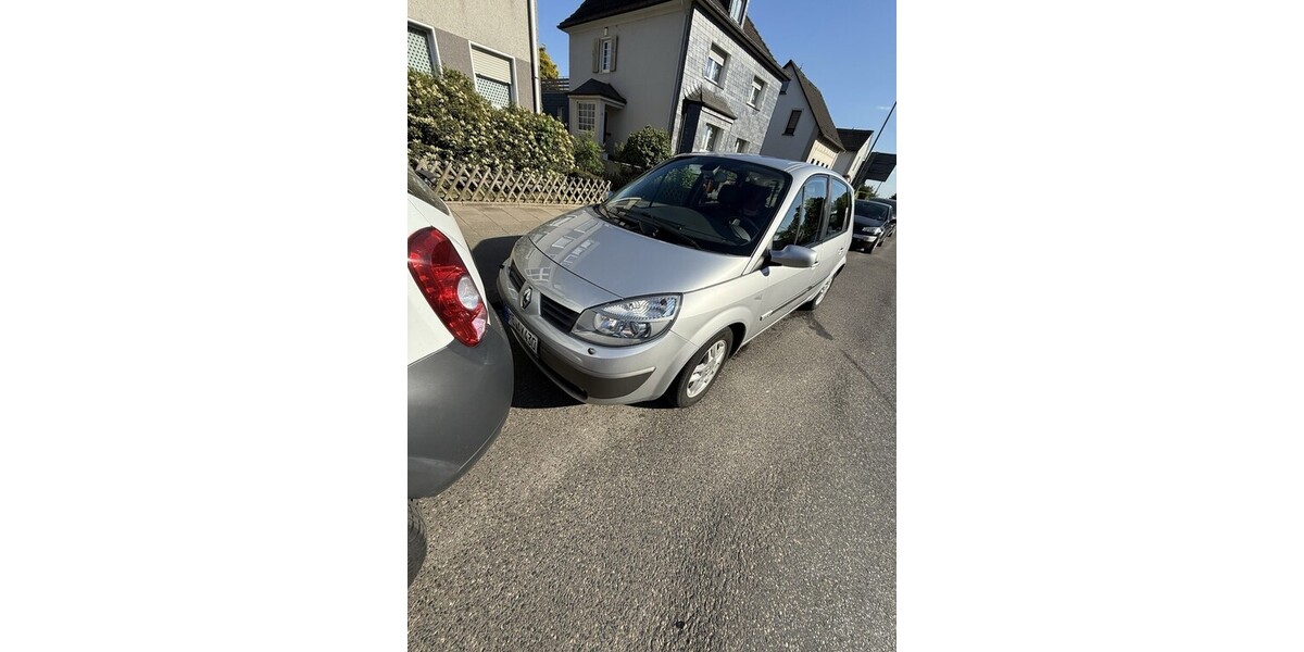 Renault Scenic 115.000 km 3.999 &euro; Heiligenhaus 42579