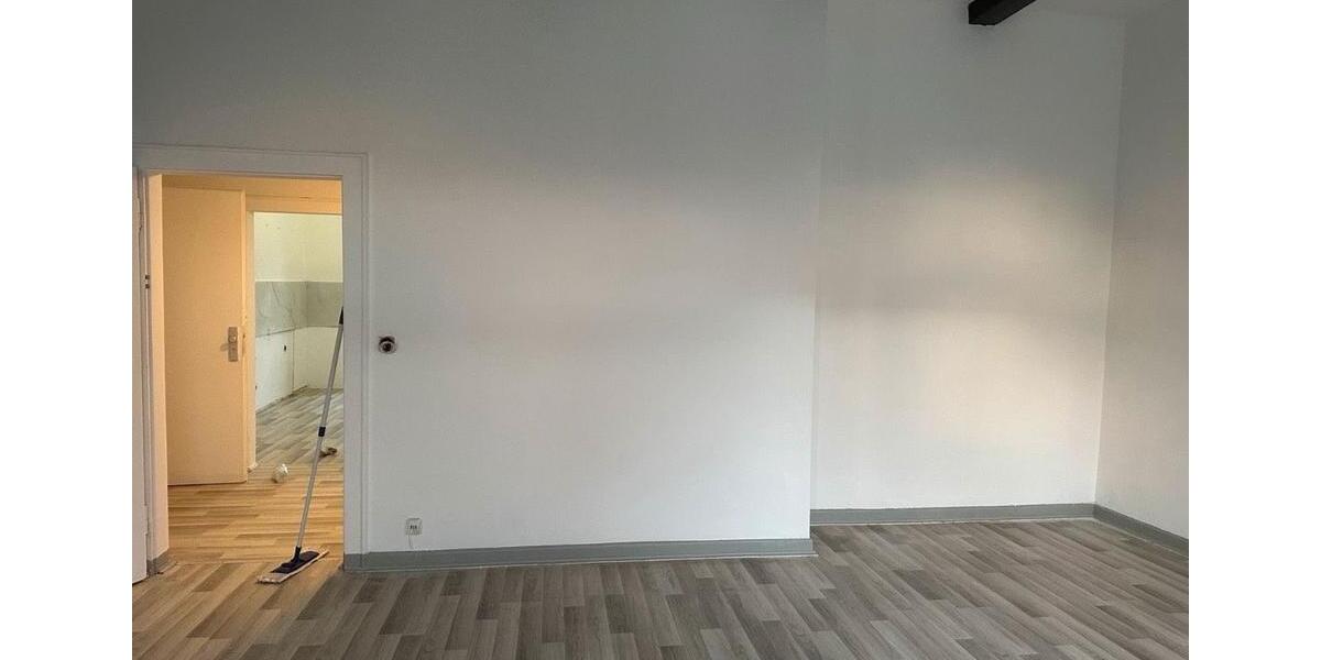 Wohnung in Duisburg zu vermieten-Teilw. Saniert ! 3 zimmer