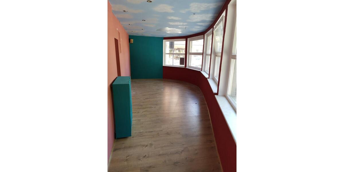 Gastrofläche in Nevigeser Altstadt Viertel zimmer