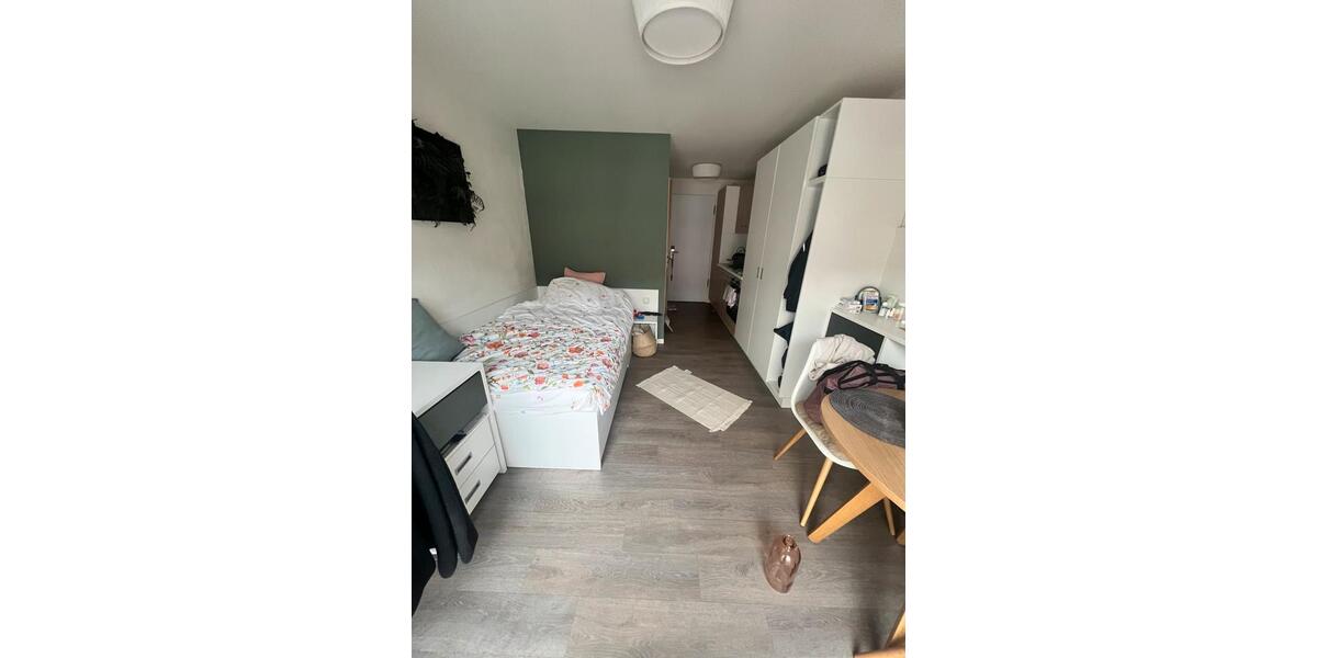 Etagenwohnung Essen Stadtkern - 1 Zimmer, 19 m&sup2;, 590&euro; | Angebot:24739690
