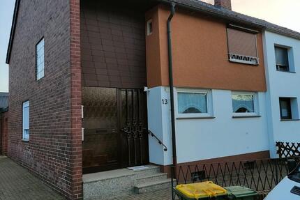 Gepflegte Doppelhaushälfte in Klosterhardt **Provisionsfrei** 4 zimmer