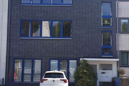 Haus zum Kaufen in Duisburg 650.000 € 360 m² 11 zimmer